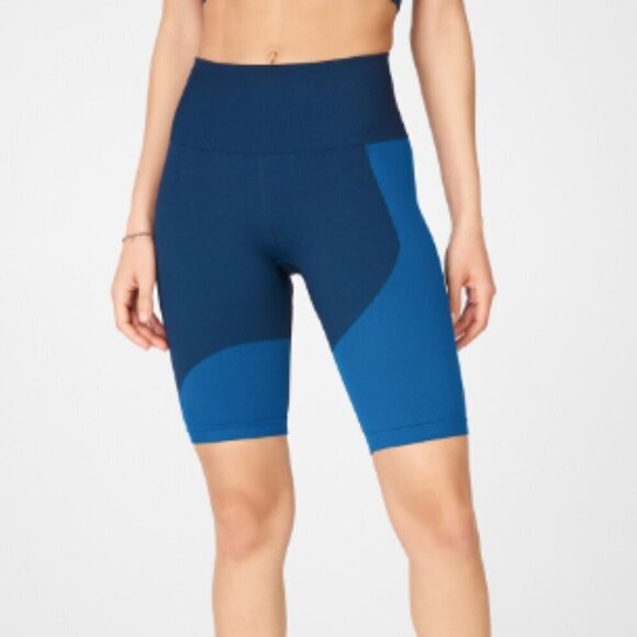 Fabletics Sunny Reversible Top & Seamless High-Waisted Block Short in Blue sz S - Picture 4 of 7